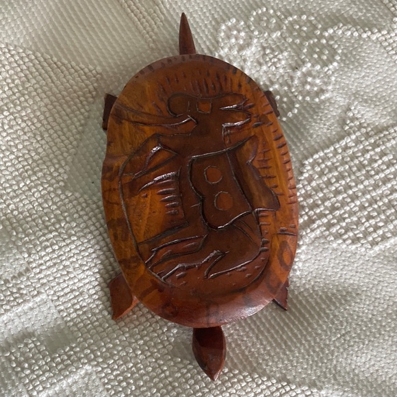 Decorative Hand Carved Turtle Tortoise Haiti Trinket Box with Lid Large ❤️ - Picture 1 of 7